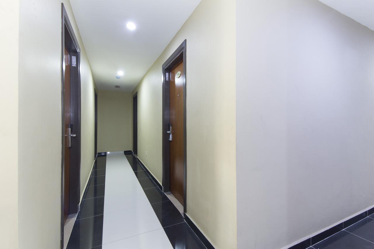 Hotel Raja Bot Куала Лумпур Екстериор снимка