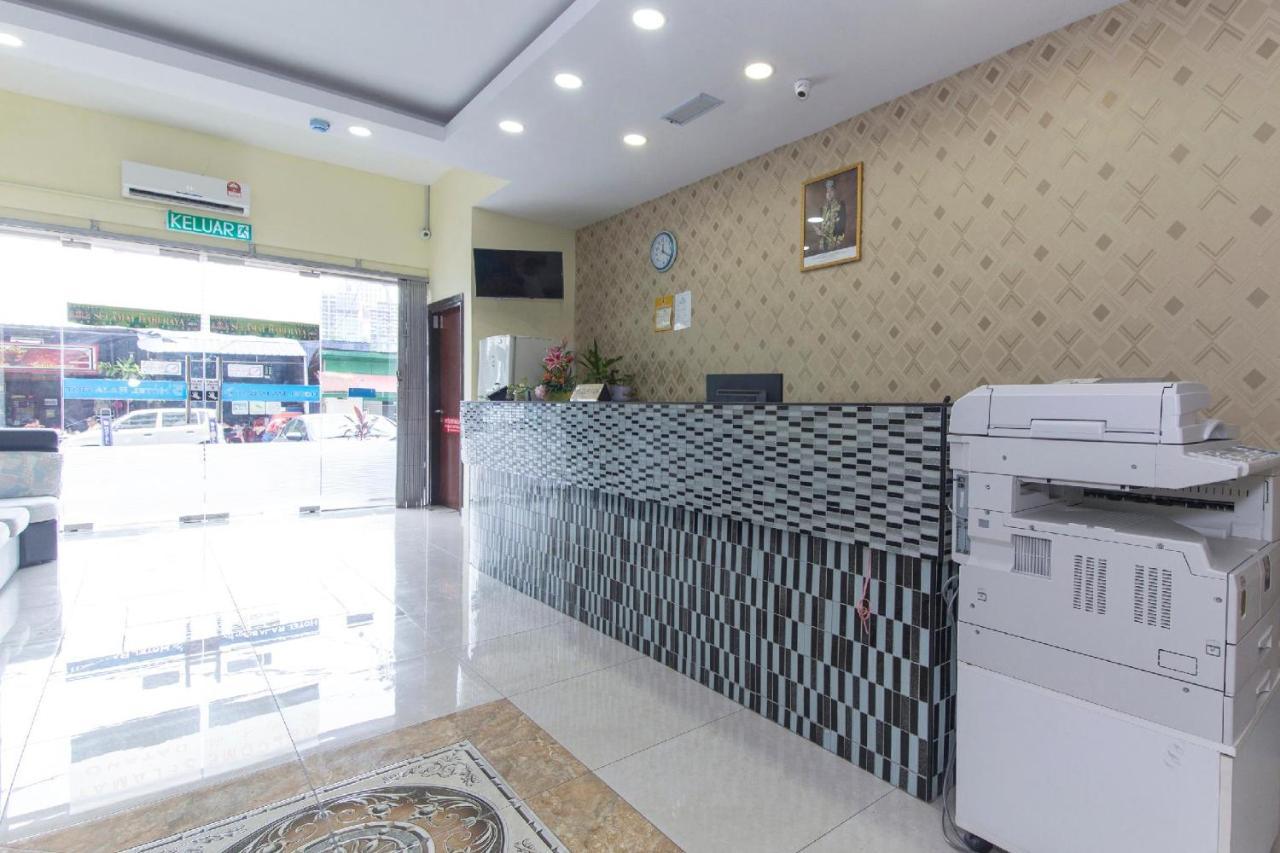 Hotel Raja Bot Куала Лумпур Екстериор снимка