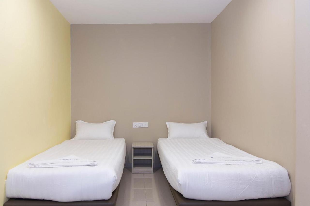 Hotel Raja Bot Куала Лумпур Екстериор снимка
