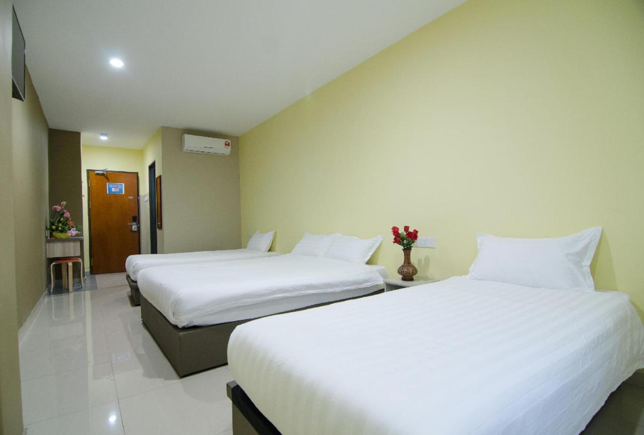 Hotel Raja Bot Куала Лумпур Екстериор снимка