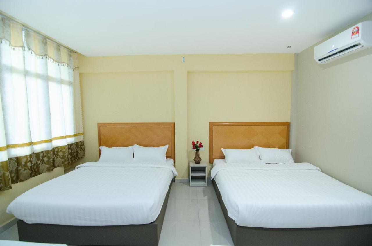 Hotel Raja Bot Куала Лумпур Екстериор снимка