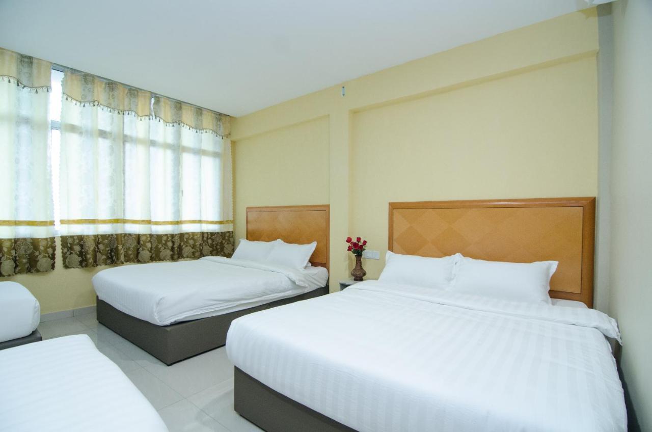 Hotel Raja Bot Куала Лумпур Екстериор снимка