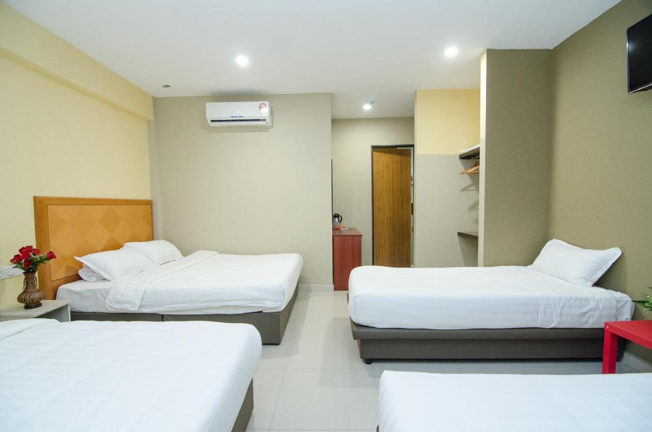 Hotel Raja Bot Куала Лумпур Екстериор снимка